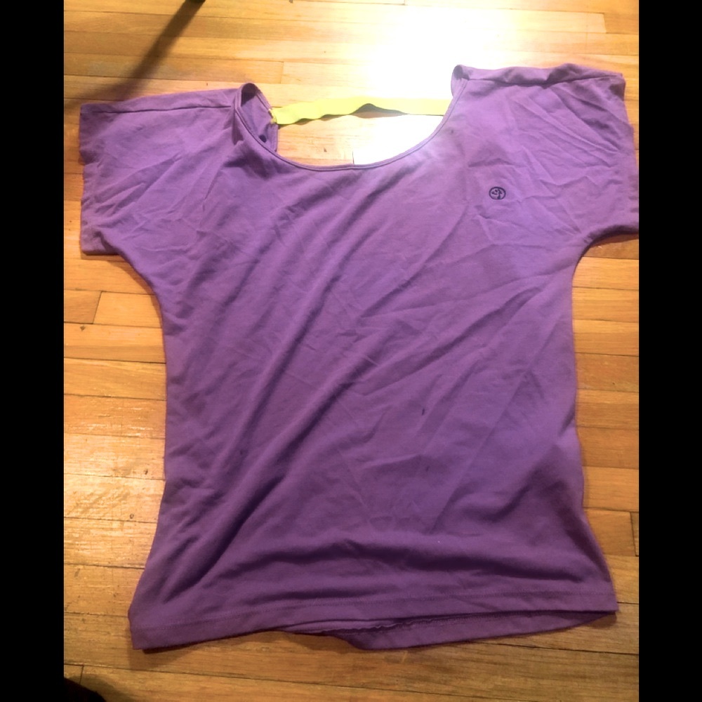 Zumba loose fit t-shirt 💜